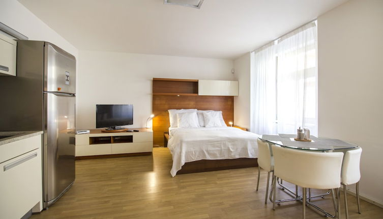 Photo 1 - Luxurious Apartment near Prague Castle