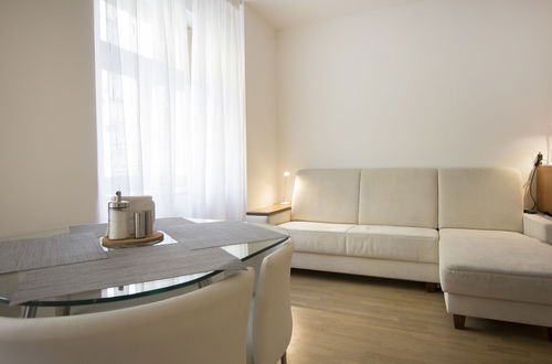 Photo 7 - Luxurious Apartment near Prague Castle