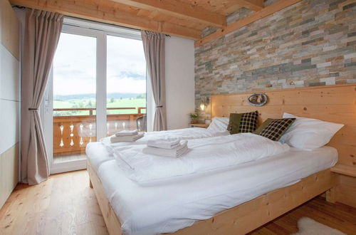 Foto 5 - Stunning Holiday Home With Balcony, Ski Storage, Parking