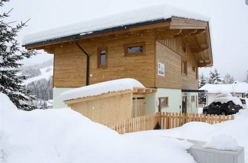 Photo 15 - Stunning Holiday Home With Balcony, Ski Storage, Parking