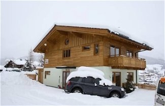 Foto 1 - Stunning Holiday Home With Balcony, Ski Storage, Parking