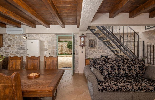 Villa in Posedarje With Private Pool - Foto 17