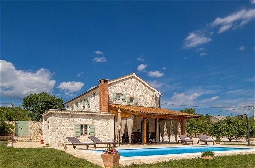 Photo 1 - Lovely Villa in Posedarje With Private Pool