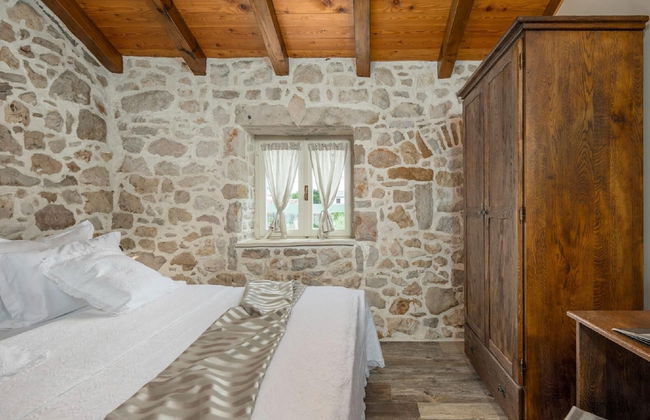 Villa in Posedarje With Private Pool - Foto 3