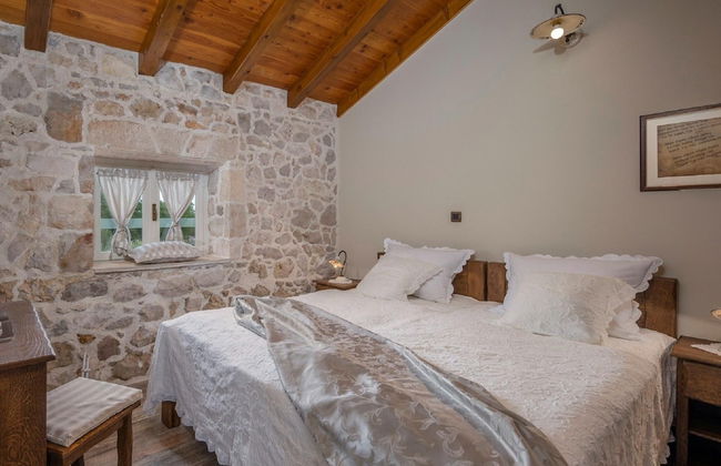 Villa in Posedarje With Private Pool - Foto 4