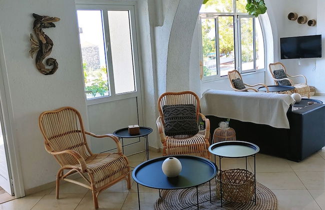 Achlia Hotel - Photo 2