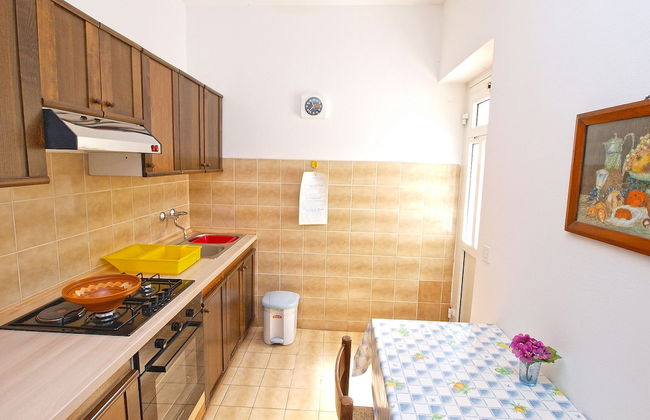 Apartment 761 - Photo 9
