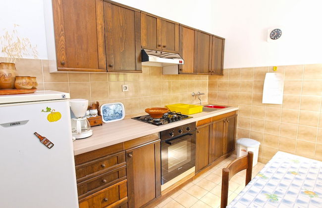 Apartment 761 - Photo 12