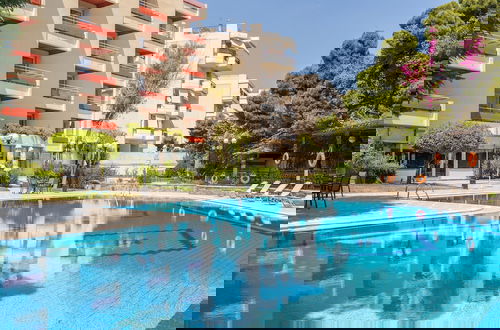 Photo 1 - Oasis Hotel Apartments