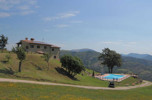 Photo 29 - Stunning Villa in Apecchio with Hot Tub