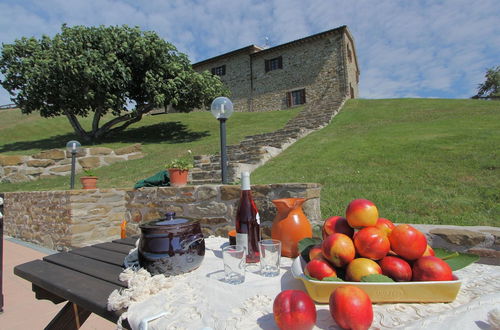 Photo 23 - Stunning Villa in Apecchio with Hot Tub