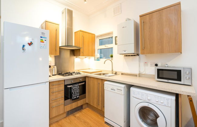 NEW Stylish 1 Bedroom Flat With Garden London - Foto 7