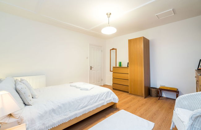 NEW Stylish 1 Bedroom Flat With Garden London - Foto 4