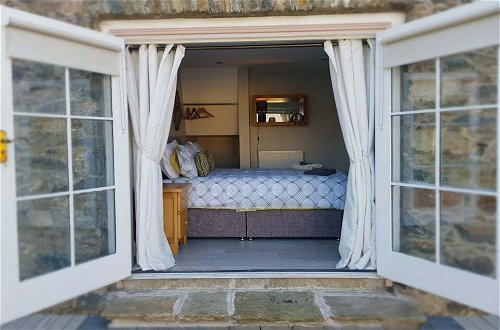 Photo 7 - Magical 3-bed Stone Built Cottage - Sleeps 6