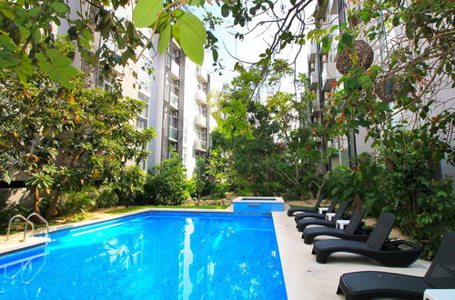 Photo 28 - Riviera Towers 2BR & Pool