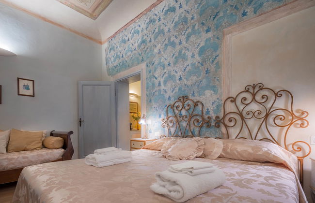 Novella House - Photo 12