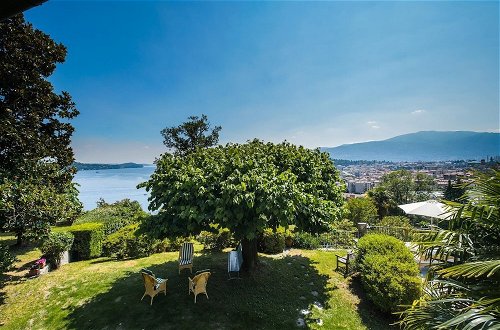 Foto 13 - Il Motto Villa With big Garden and Lake View