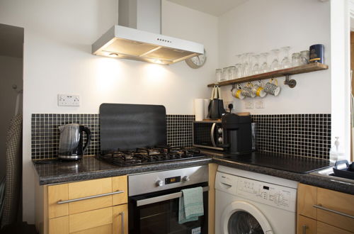 Photo 18 - Beautiful 2-bedroom Townhouse in Stratford Upon Avon