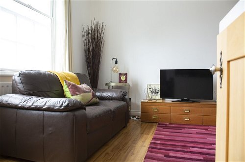 Photo 33 - Beautiful 2-bedroom Townhouse in Stratford Upon Avon