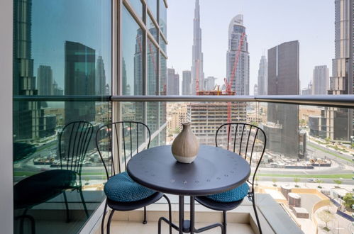 Foto 14 - Sophisticated 2BR With Stunning Burj Khalifa Views