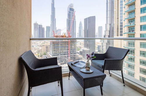 Foto 26 - Sophisticated 2BR With Stunning Burj Khalifa Views