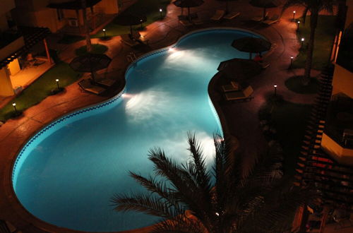 Photo 10 - Pool View Apart At British Resort 221