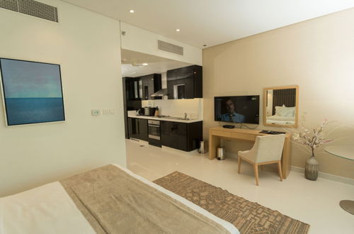 Photo 32 - OSKENA Vacation Homes - Damac Maison Canal View