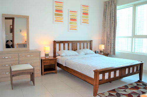 Photo 6 - Fully Furnished 1BR with Balcony & Marina View - MRVW