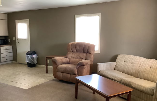 Silver Spur Vintage Inn & Suites - Foto 42
