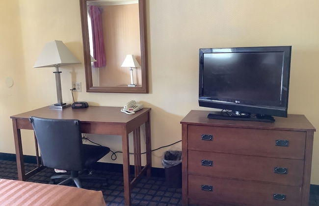 Silver Spur Vintage Inn & Suites - Foto 19