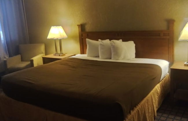 Silver Spur Vintage Inn & Suites - Foto 5