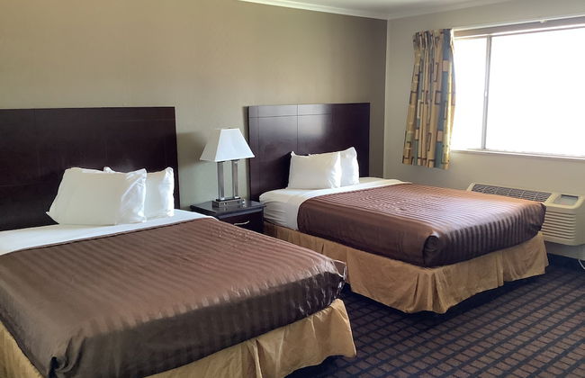 Silver Spur Vintage Inn & Suites - Foto 17