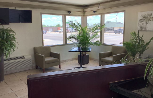 Silver Spur Vintage Inn & Suites - Foto 4