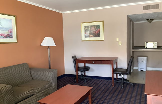 Silver Spur Vintage Inn & Suites - Foto 33
