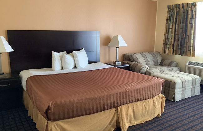 Silver Spur Vintage Inn & Suites - Foto 14