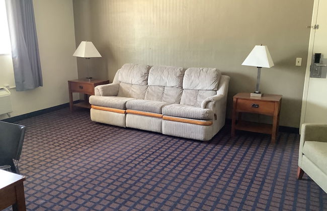 Silver Spur Vintage Inn & Suites - Foto 40
