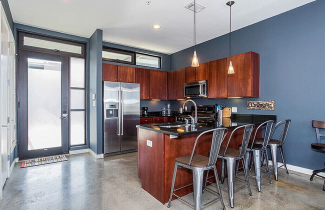Convenient Condo Near Zilker & Barton Springs! - Foto 7