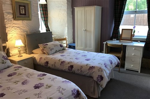 Photo 4 - The Struan Inn Self Catering Lodge