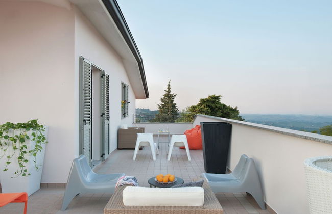 Hillside Comfort in Tavullia - Photo 26