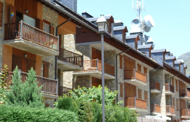APARTMENTSUITESPAIN BAQUEIRA Jardin Privado - Foto 1