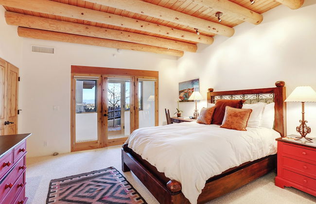 Bishops Lodge Villa Corazones - Photo 11