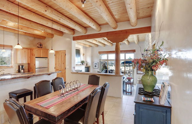 Bishops Lodge Villa Corazones - Photo 7