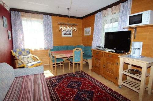 Photo 9 - Charming Apartment in Feld am See, Near the Lake