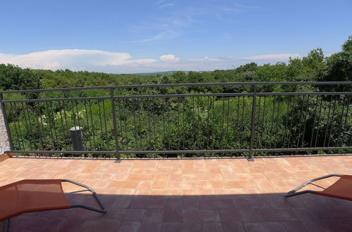 Photo 12 - Apartment for 3 Persons in Quiet Part of Premantura With Beautiful Garden and Partial sea View