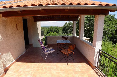 Photo 19 - Apartment for 3 Persons in Quiet Part of Premantura With Beautiful Garden and Partial sea View