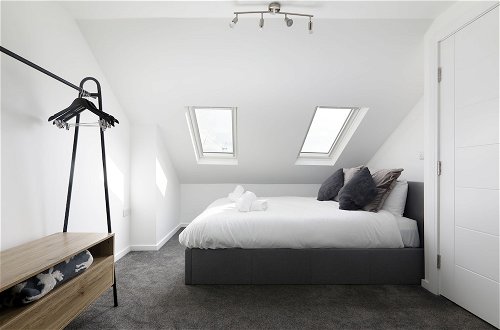 Photo 4 - Modern Central Laines 2 Bed In The City