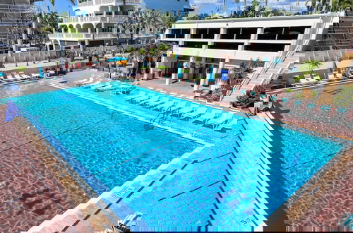 Foto 1 - Palm Bay Club by Beachside Management