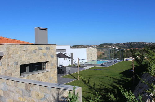 Photo 24 - Alluring Villa in Salir de Matos near Coast