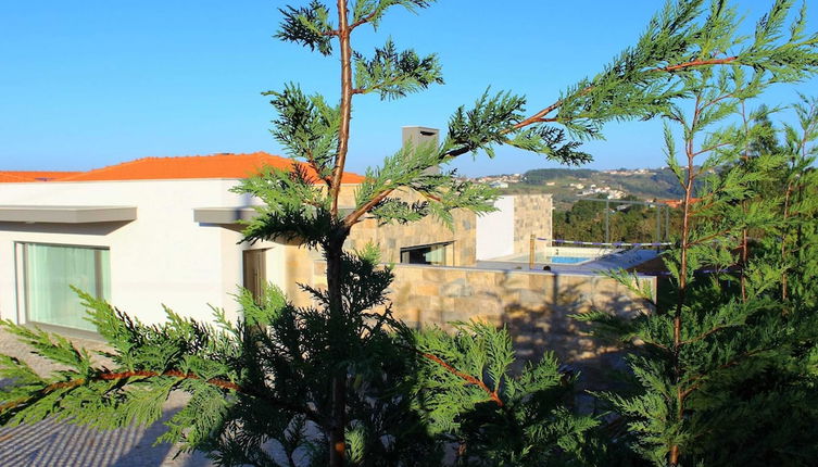 Foto 1 - Alluring Villa in Salir de Matos near Coast