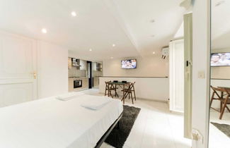 Photo 2 - Luxury House